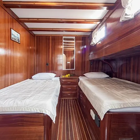 Bateau-hôtel Anna Marija Split